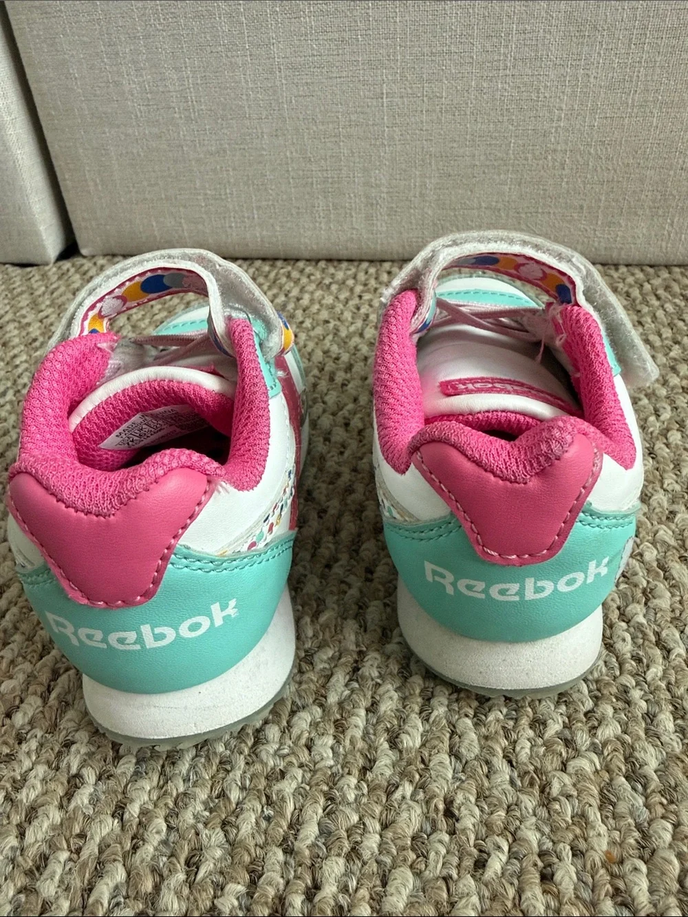 Toddler Girl Reebok Ice Cream Velcro tennis shoes size 7K